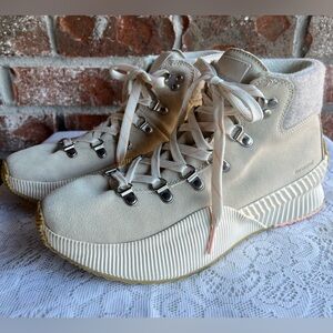 Sorel Women's Out N About™ Ill Conquest Boot - size 9.5